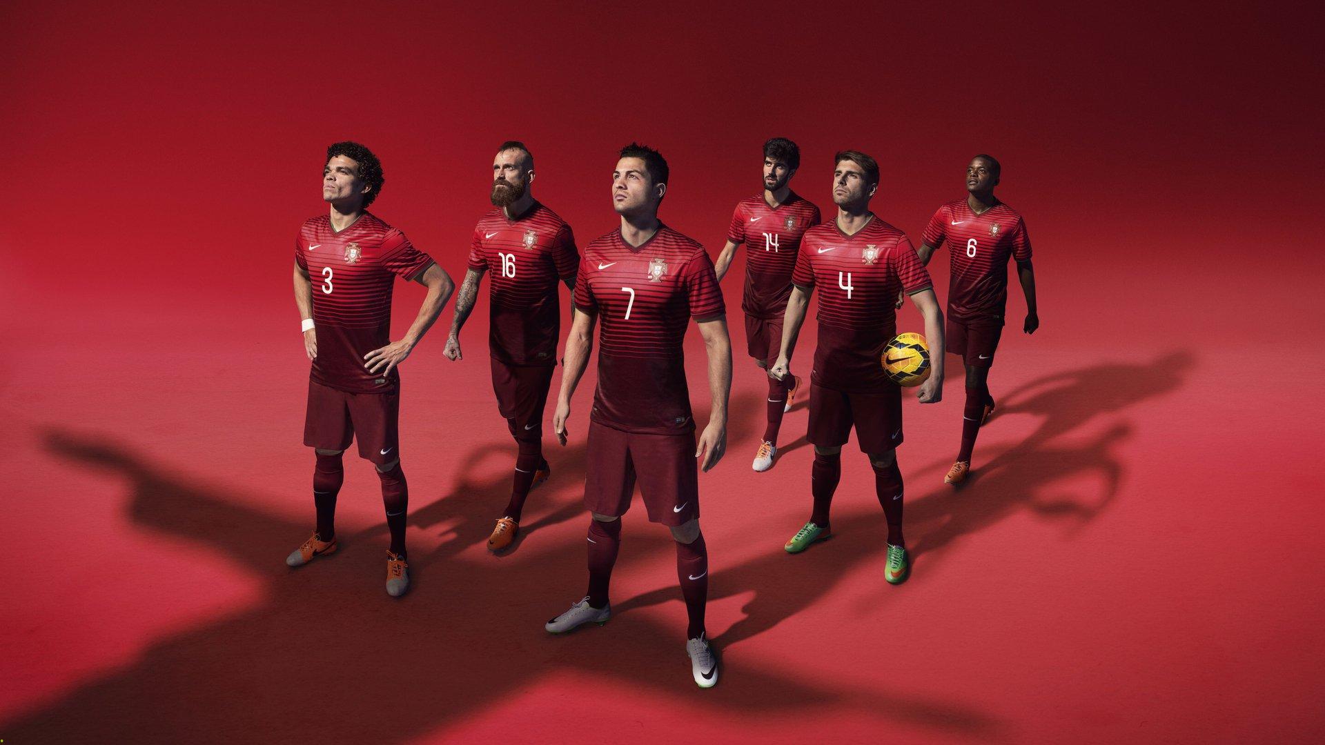 豪门重磅引援!顶级球星完成天价转会,新东家签约仪式震撼举行